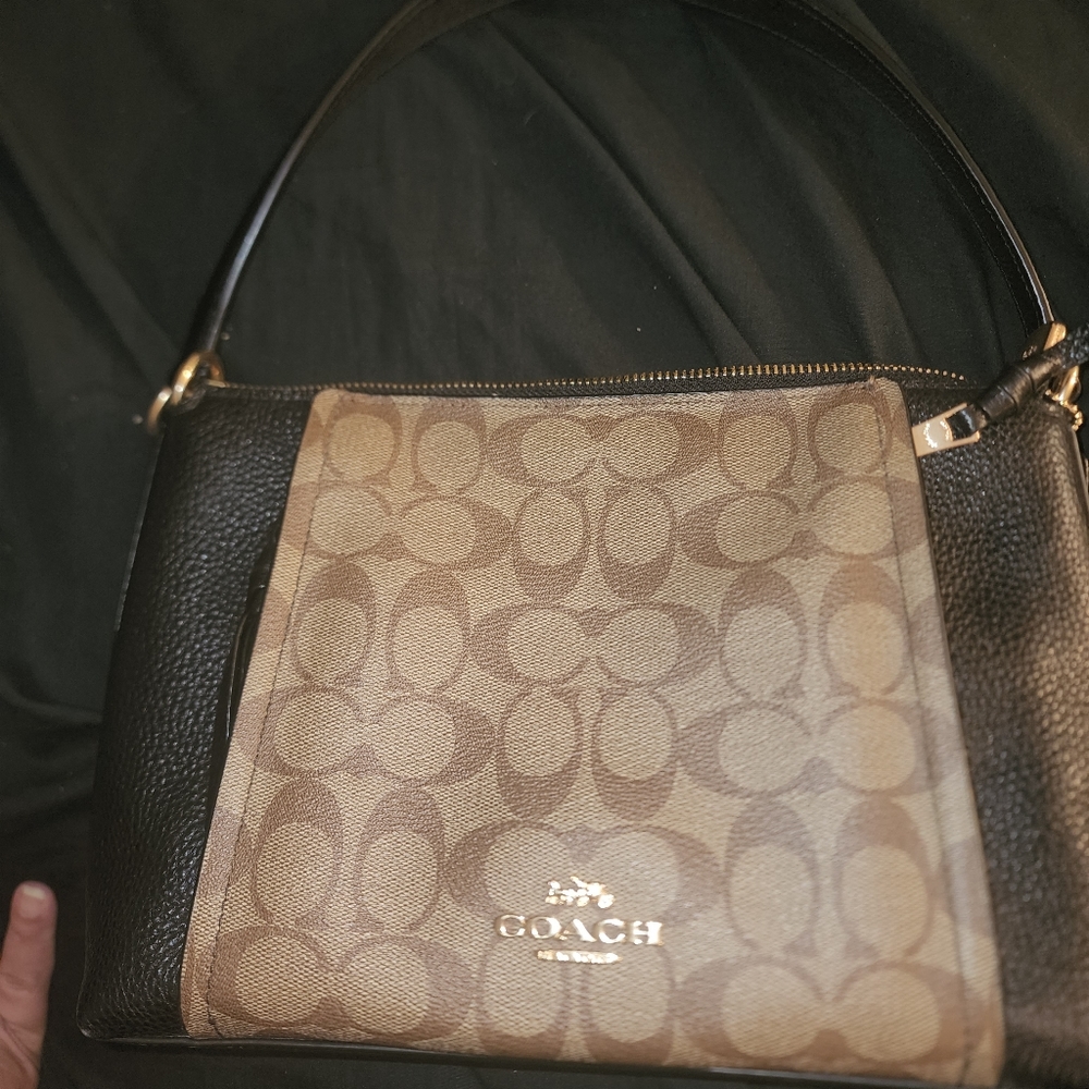 Small Coach shoulder bag